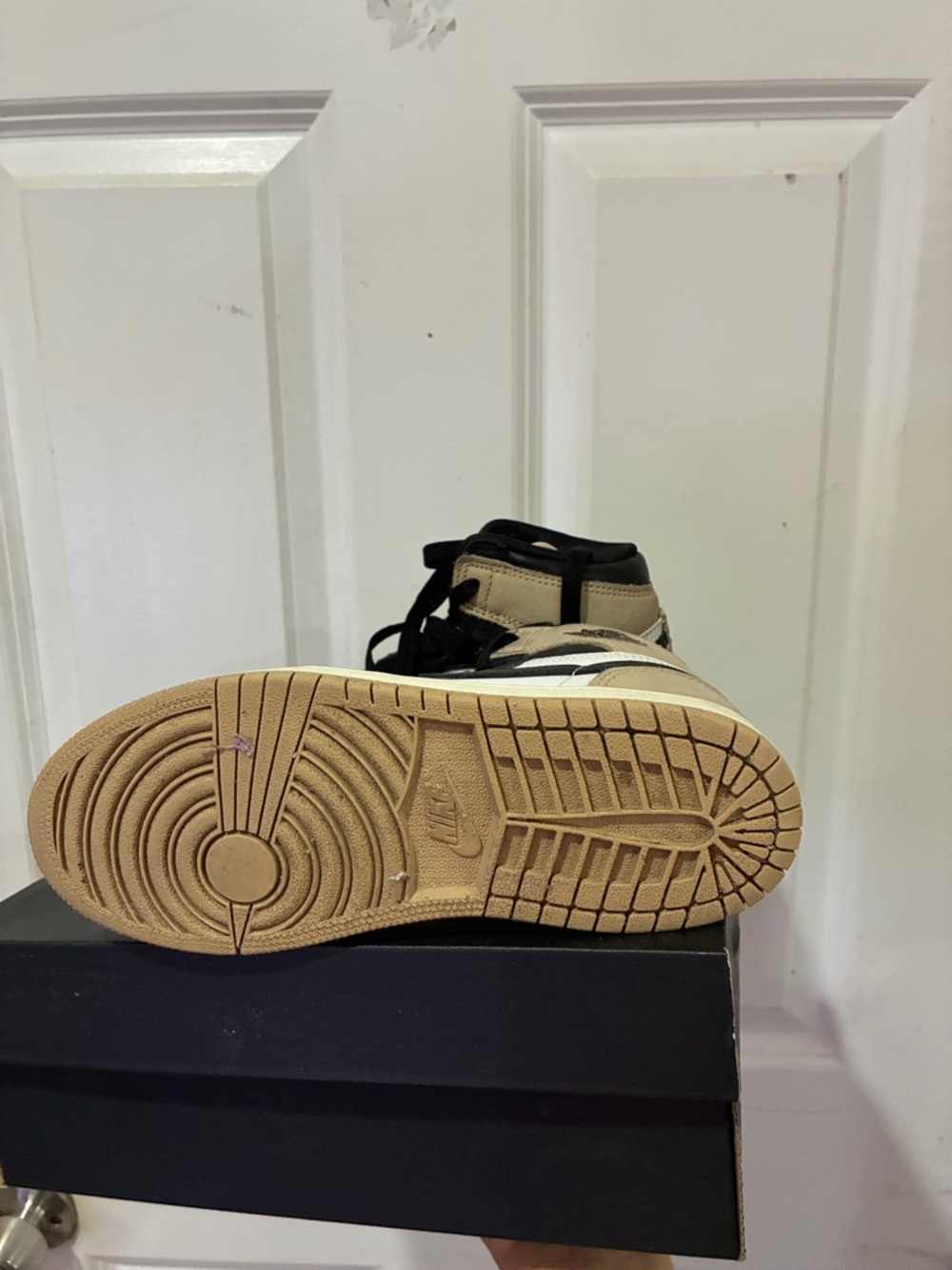Nike Air Jordan 1 High Black White Taupe - Picture 3 of 12